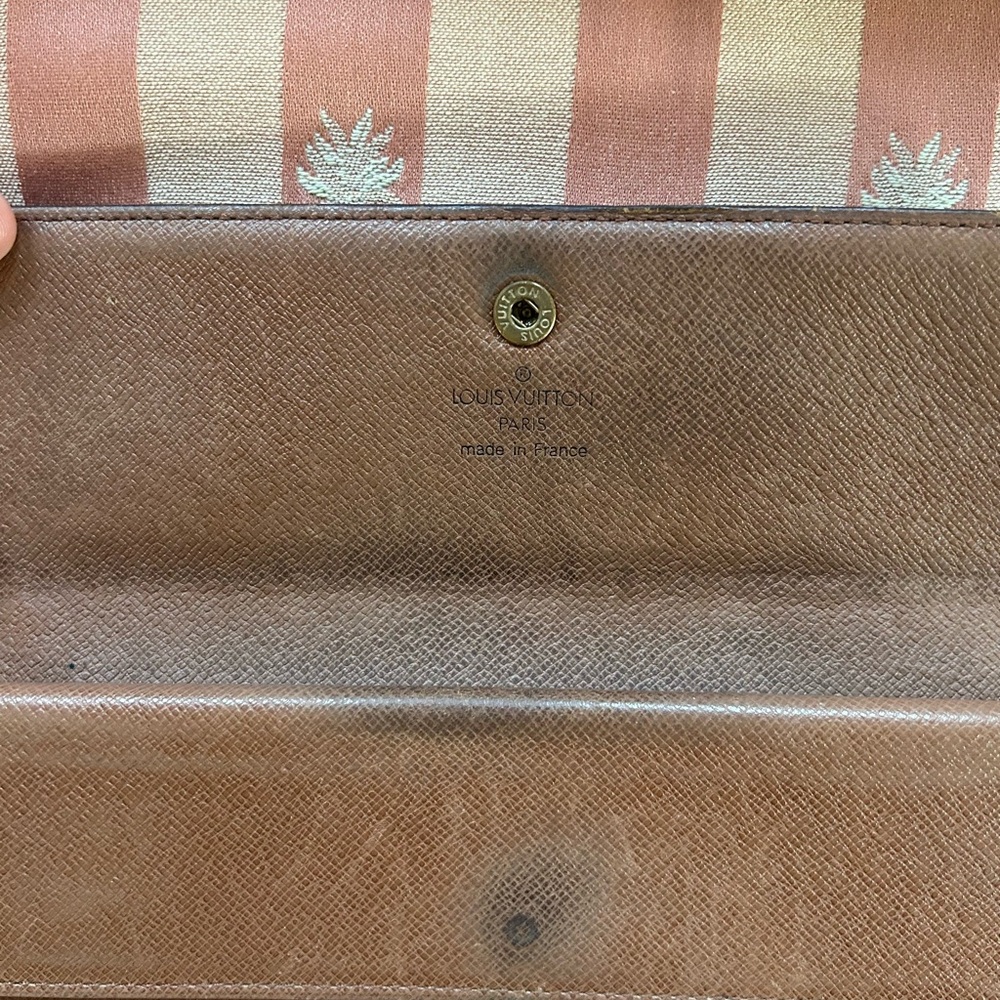 Louis Vuitton Brown Monogram Wallet with Gold-Tone Hardware - Picture 4 of 6